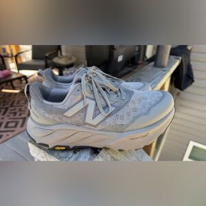 New Balance Hiero V9 M8 W9.5 fresh foam